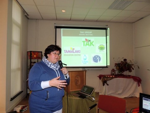 Helene van der Roest gaf een presentatie bij Vrouwen voor Vrouwen in Ede. Helene van der Roest gaf een presentatie bij Vrouwen voor Vrouwen in Ede.